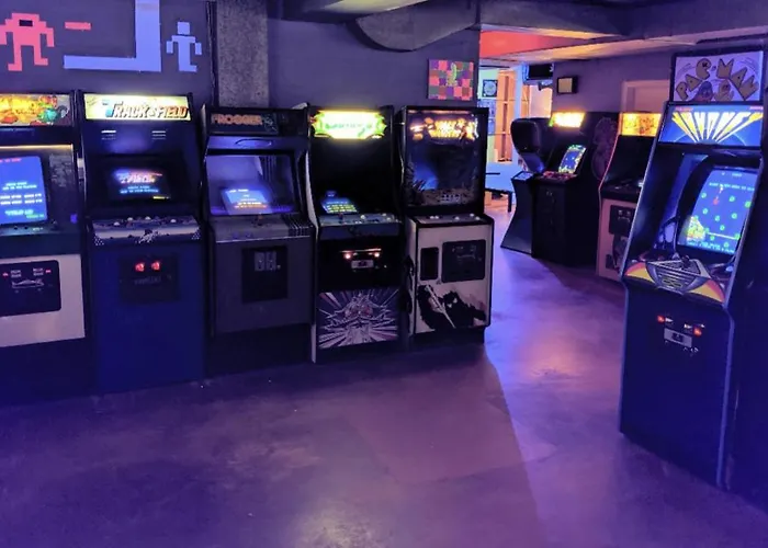 1980's Themed With Massive 80's Arcade Bed & Breakfast