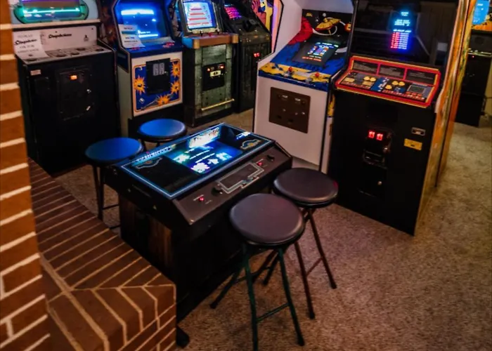 1980's Themed With Massive 80's Arcade *